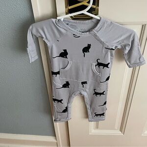 NWT KYTE Baby Bamboo Black Cat Print Longall Romper Size 0-3M